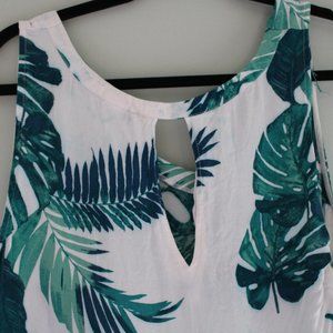 Old Navy keyhole Tank Top